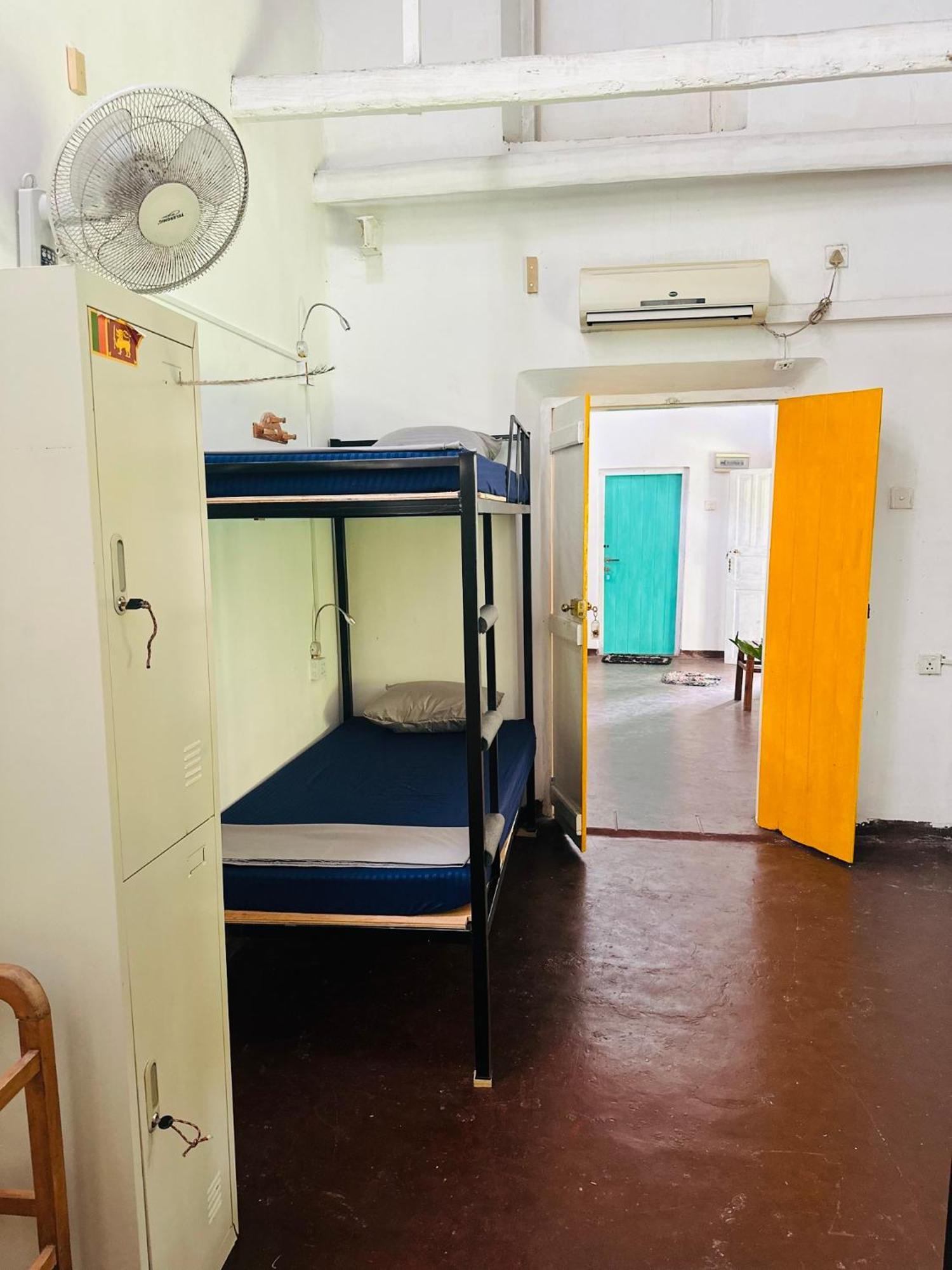 Happy Bunk Hostel Weligama Quarto foto